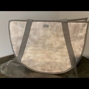 Thirty One New Round utility tote
